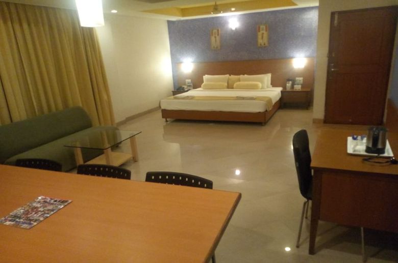 Goa Woodlands Hotel-Room-2